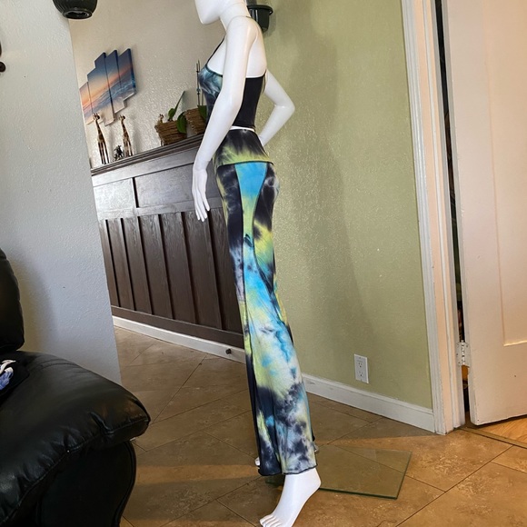 2 pieces new one bell bottom and top - Picture 3 of 16